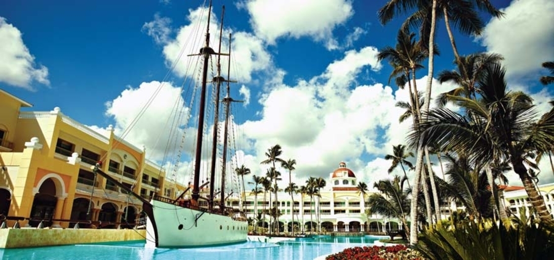 Galerry_grand-hotel-bavaro-introduction-hotels-image-4
